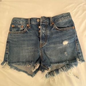Levi shorts!